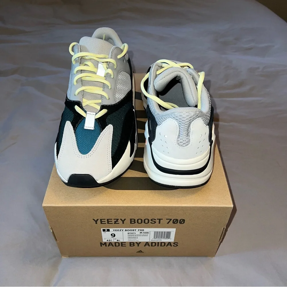 Adidas Yeezy Boost 700 Wave Runner B75571 - Picture 4 of 10